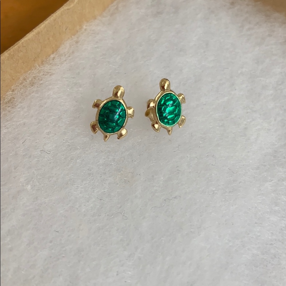 Turtle earrings